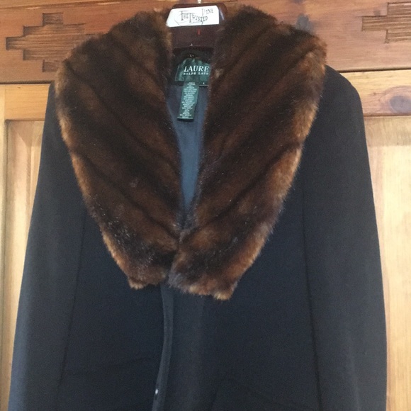 Lauren Ralph Lauren Jackets & Blazers - Lauren by Ralph Lauren 100% Wool women’s winter coat. Beautiful faux fur collar.